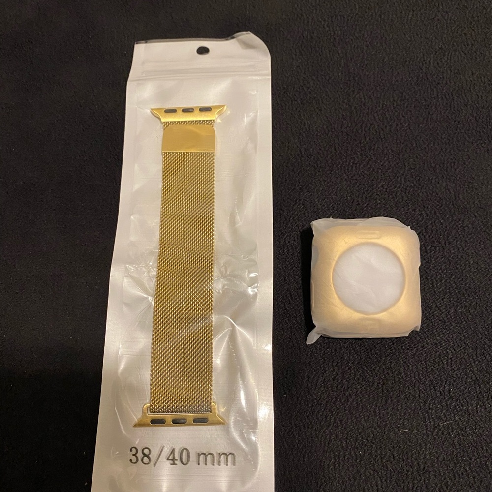 Gold Apple Watch band set